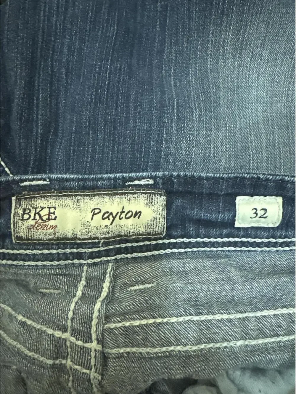 BKE Denim Payton Distressed Denim Shorts Size 32